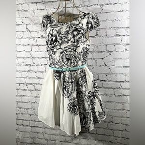 White Black Floral Printed Tulle Lined Dress Medium